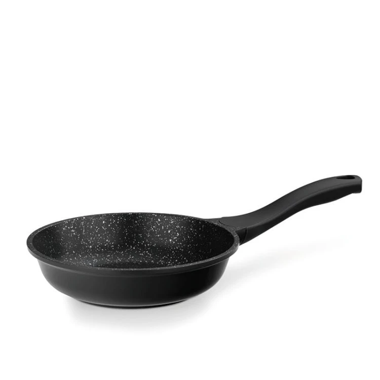 Patelnia z powłoką nieprzywierającą, śred. 20 cm
